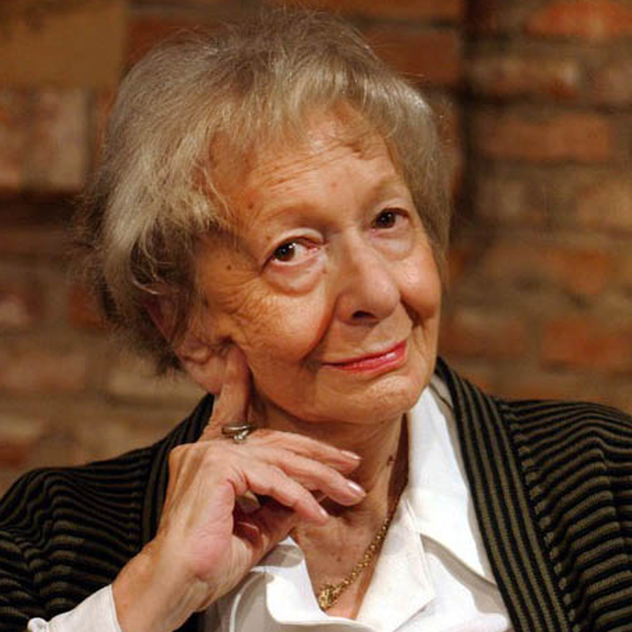 Wisława Szymborska đoạt nobel văn học 1996